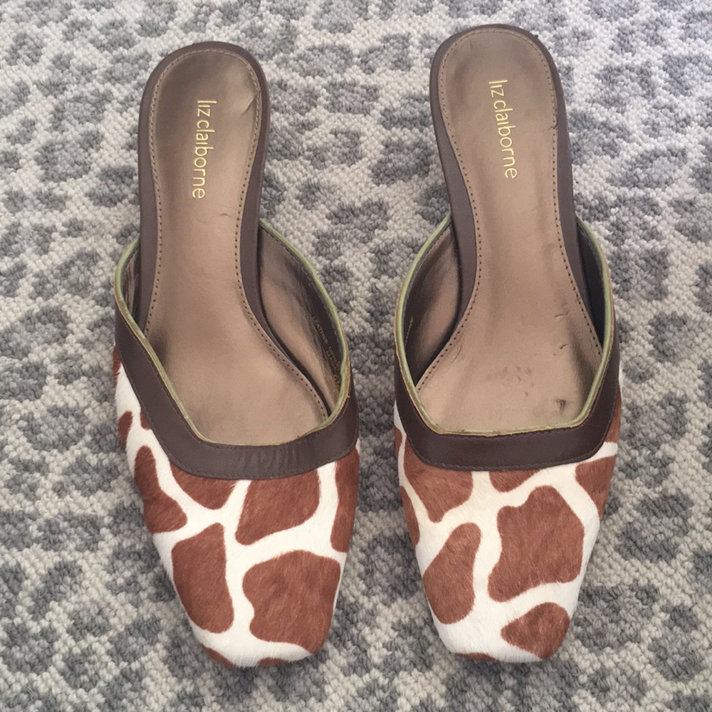 Liz Claiborne Giraffe Kitten Heels